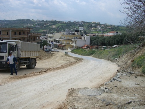 Η οδός Μνησικλή πριν την ασφαλτόστρωση