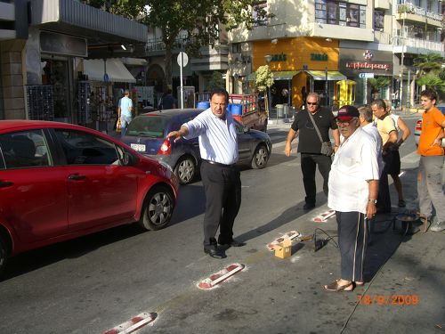 Ο Δήμαρχος στην πιάτσα των ταξί