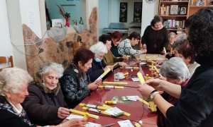 Πασχαλινές λαμπάδες για τα παιδιά που φιλοξενεί το «Χαμόγελο του Παιδιού» από τα ΚΕ.ΚΟΙ.Φ. - Α.Π.Η του Δήμου Ηρακλείου

